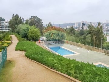 ¡Vive rodeado de naturaleza y confort en Reñaca!