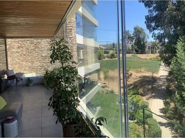 ¡Vive rodeado de naturaleza y confort en Reñaca!