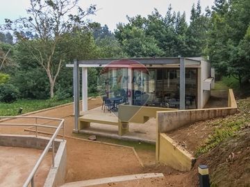 ¡Vive rodeado de naturaleza y confort en Reñaca!