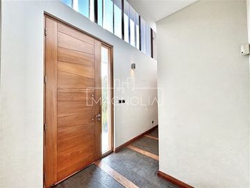 Casa en Venta en Colegio Alemán Chicureo