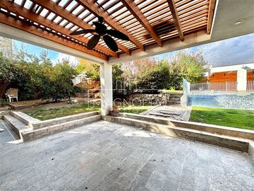 Casa en Venta en Colegio Alemán Chicureo