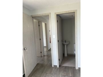 VENDO APARTAMENTO EN EL SECTOR DE LA FRAILES COD 9081736