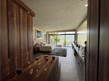 CASA EN AVNDARO CON VISTA FRANCA AL LAGO
