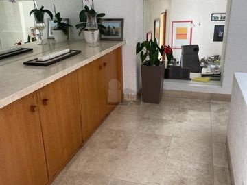 Casa en venta en cerrada, en Hacienda de las Palmas estilo Barragán, Huixquilucan Estado de México