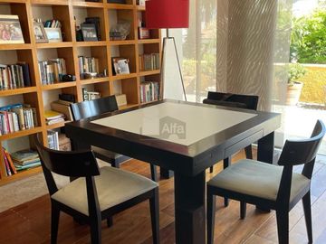 Casa en venta en cerrada, en Hacienda de las Palmas estilo Barragán, Huixquilucan Estado de México