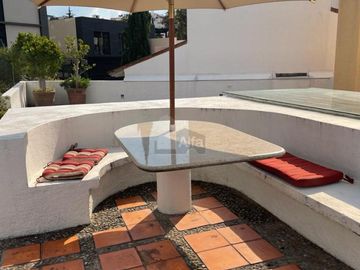 Casa en venta en cerrada, en Hacienda de las Palmas estilo Barragán, Huixquilucan Estado de México