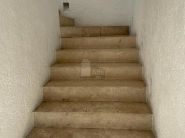 Casa en venta en cerrada, en Hacienda de las Palmas estilo Barragán, Huixquilucan Estado de México