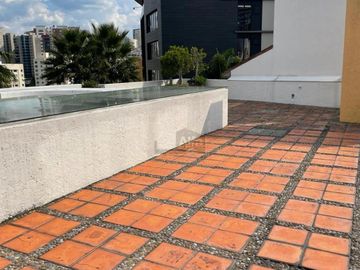 Casa en venta en cerrada, en Hacienda de las Palmas estilo Barragán, Huixquilucan Estado de México
