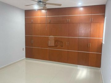 Casa en Venta en Fracc. Laguna Real, Veracruz