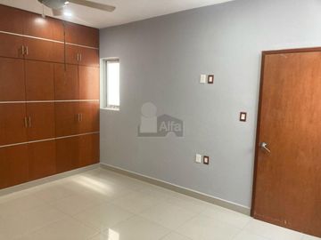 Casa en Venta en Fracc. Laguna Real, Veracruz