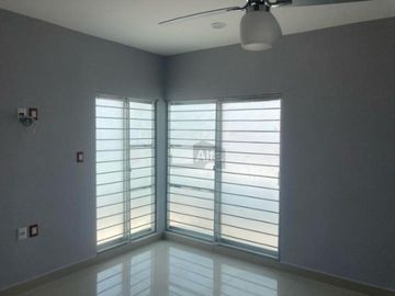Casa en Venta en Fracc. Laguna Real, Veracruz