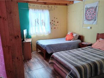 Venta de parcela de 5.000 m2, con dos casas, en La Serena.