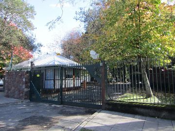 Casa en venta -Barrio Newfield Quilmes-Excelente ubicación