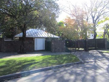 Casa en venta -Barrio Newfield Quilmes-Excelente ubicación