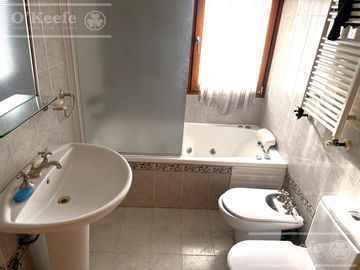Casa en venta -Barrio Newfield Quilmes-Excelente ubicación