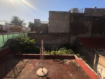 VENTA CASA EN LOTE PROPIO 250 M2 EN FLORES
