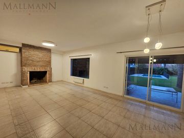 Venta Casa 3 Dormitorios en Km 38 Barrio Cerrado El Portillo con Jardín y Pileta