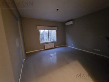Venta Casa 3 Dormitorios en Km 38 Barrio Cerrado El Portillo con Jardín y Pileta