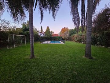 Venta Casa 3 Dormitorios en Km 38 Barrio Cerrado El Portillo con Jardín y Pileta