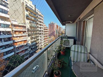 Excelente Departamento 4 ambientes con cochera y amenities en Caballito