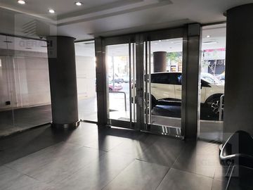 Excelente Departamento 4 ambientes con cochera y amenities en Caballito
