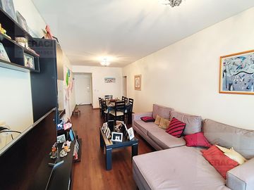 Excelente Departamento 4 ambientes con cochera y amenities en Caballito