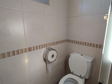 Excelente Departamento 4 ambientes con cochera y amenities en Caballito