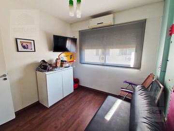 Excelente Departamento 4 ambientes con cochera y amenities en Caballito