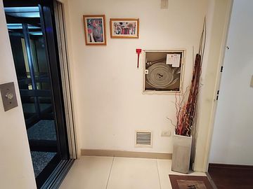 Excelente Departamento 4 ambientes con cochera y amenities en Caballito