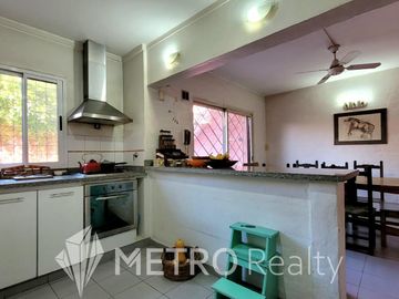 Casa en venta de 5 ambientes en Saavedra, con parrilla y pileta