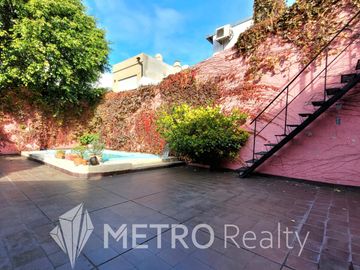 Casa en venta de 5 ambientes en Saavedra, con parrilla y pileta