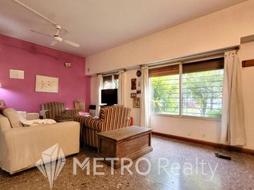 Casa en venta de 5 ambientes en Saavedra, con parrilla y pileta