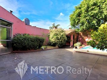 Casa en venta de 5 ambientes en Saavedra, con parrilla y pileta