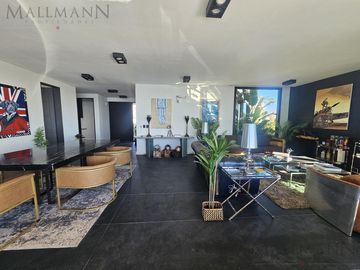 Venta Casa 4 Dormitorios en Suite en Marinas Puertos del Lago con Escritorio y Amplia Vista al Rio