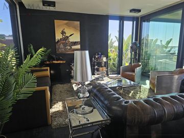 Venta Casa 4 Dormitorios en Suite en Marinas Puertos del Lago con Escritorio y Amplia Vista al Rio