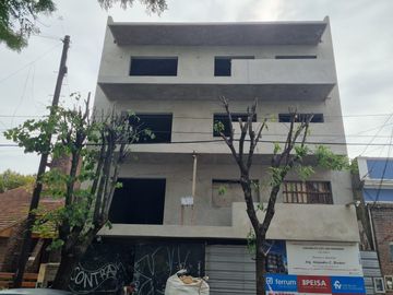 Departamento 3 ambientes en venta en San Fernando - Vias/Centro