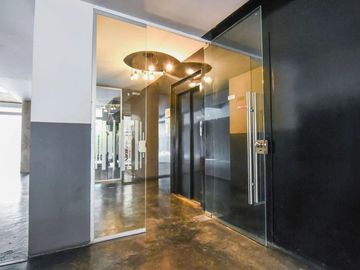 venta/ dos ambientes / villa del parque /apto credito
