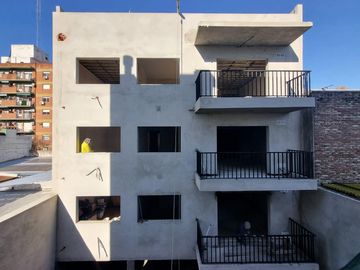 Departamento 3 ambientes en venta en  San fernando - Vias/Centro