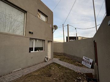 DUPLEX EN VENTA - PLOTTIER