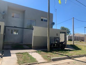 DUPLEX EN VENTA - PLOTTIER