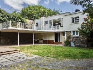 VENTA HERMOSA CASA COMO TERRENO EN DEL CARMEN , COYOACAN