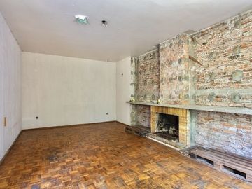 VENTA HERMOSA CASA COMO TERRENO EN DEL CARMEN , COYOACAN