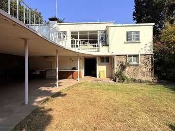 VENTA HERMOSA CASA COMO TERRENO EN DEL CARMEN , COYOACAN