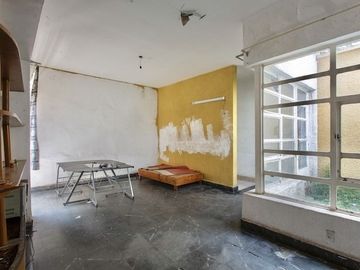 VENTA HERMOSA CASA COMO TERRENO EN DEL CARMEN , COYOACAN