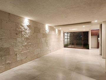 Casa en Venta en Fraccionamiento Montaña Monarca, Vistas Altozano