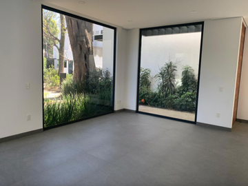 CASA NUEVA EN CONDOMINIO EN COYOACAN CON JARDIN Y ROOF GARDEN