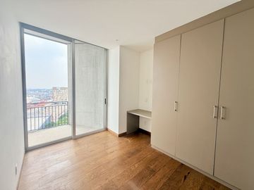 Departamento en Venta  en Satélite, C. 16 de Septiembre con TERRAZA/BALCÓN