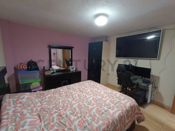 Venta de Casa como terreno en San Juan de Miraflores