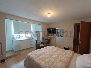 Venta de Casa como terreno en San Juan de Miraflores