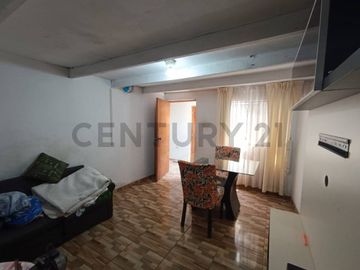 Venta de Casa como terreno en San Juan de Miraflores